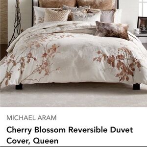 Cherry Blossom Reversible Duvet
Cover, Queen. Brand new . 
Color is Antique